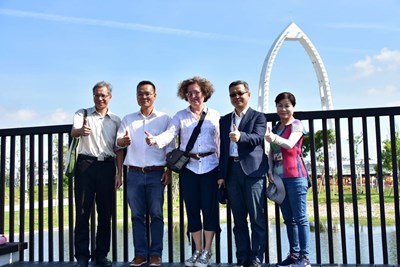 水湳中央公園設計建築師拜會建設局長 肯定未來營運方向規劃