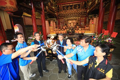 中市全市運動大會21日開跑  令狐副市長點燃聖火為選手加油