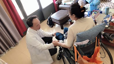 長照2.0讓專業的來！ 中市家醫照護方案3萬人受惠