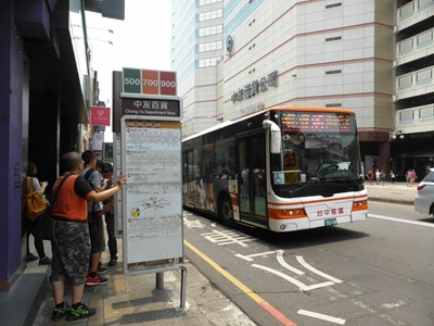 讓公車更好等！台中交通新制今上路  誤點脫班自動開罰