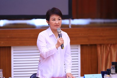 市長盧秀燕日強調，「台電欠多少，市府就補多少」。