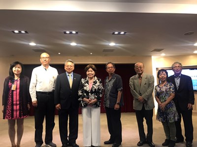 那霸日台親善協會訪中市府