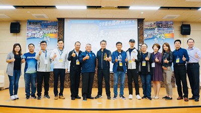 台中知名馬拉松主辦單位，包括岱宇台中國際馬拉松、台中城市半程馬拉松、台中舒跑盃、台中資訊盃公益馬拉松、ZEPRO RUN全國半程馬拉松及2020台中國際燈會馬拉松等代表共同出席 (1)