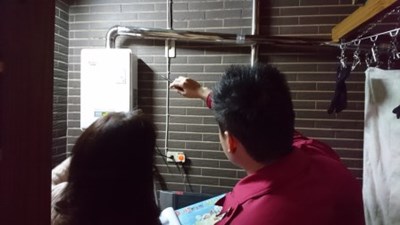 若對家中熱水器安全有疑慮時，可直接撥打「119」利用消防局「反碳風水師」服務。