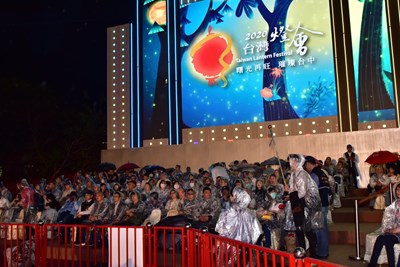 中市府邀不動產、營造廠商共賞主燈