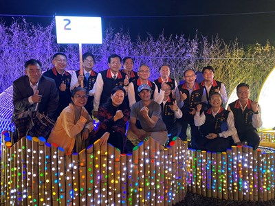 花蓮縣長徐榛蔚攜縣府團隊至台灣燈會感受燈區魅