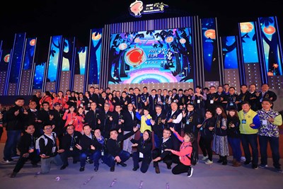 「城市英雄」是他們！ 盧市長慰勞台灣燈會工作人員