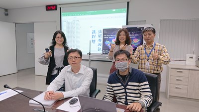 中市府在第三方公證人的見證下以電腦隨機亂數取碼抽出250位幸運兒