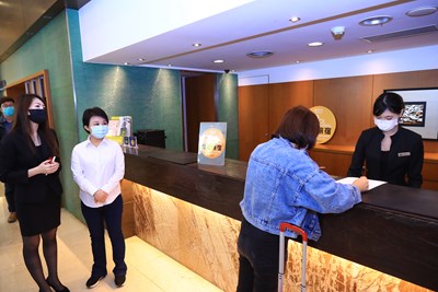 愛多深距離多遠！中市近200家「安心旅宿」 陪伴家屬抗疫