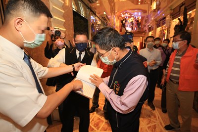 台中特種行業「實名制」 市府連續兩晚強力稽查