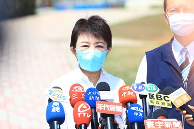 盧市長今日視導東海國小二期校舍新建工程受訪照