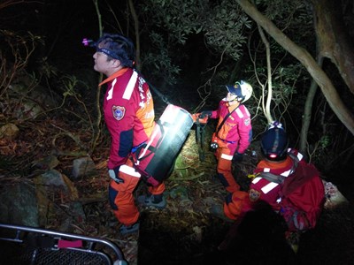 中市消防員成功救援山難者 民眾親筆寫信感謝