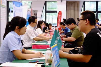 民眾參與聯合徵才活動(資料照片)