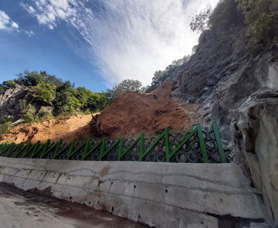 鋪網植生整治完成