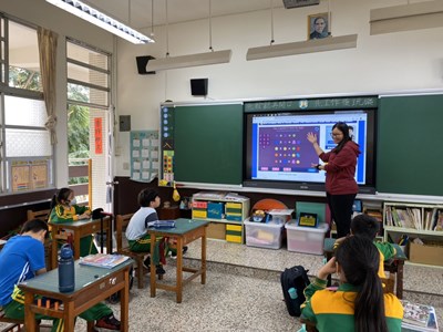 教育部評選績優學校　中市喀哩國小、惠文國小獲領航團隊獎