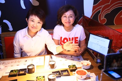 台中購物節倒數一個月！盧市長大啖牛排衝刺消費