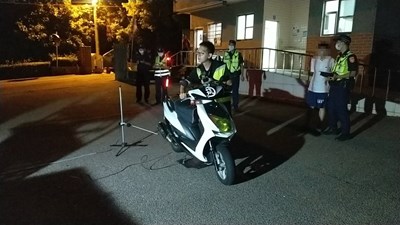 中市環警監聯手打擊噪音車輛