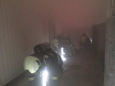 模擬火場發生空間迷失時的撤退狀況