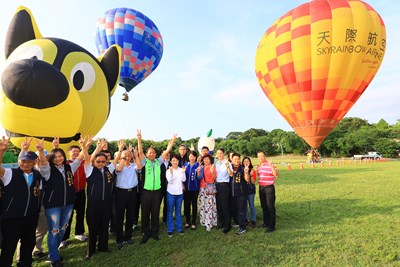 「不用跑台東，台中更方便！」她說，這是中台灣首次舉辦熱氣球體驗，也是台中的首次，希望能推廣山城美景