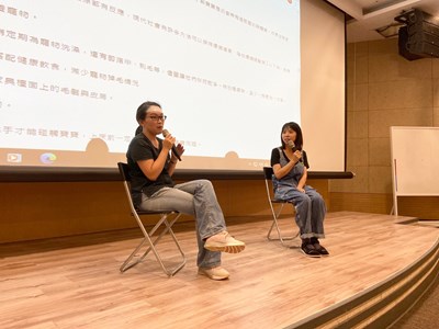 浪愛有家關懷動物講座，邀請上田太太及獸醫師謝馥憶