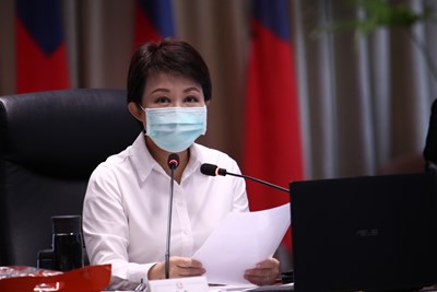 教師不需舟車勞頓    盧市長宣布今年師生一同在校施打疫苗