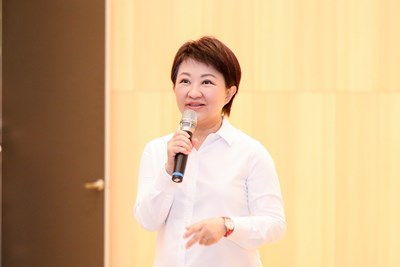 台中全國首創！ 盧市長宣布獎勵教師全時進修研究