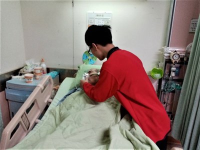 男性就業服務員投入照服產業