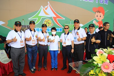 全國後備憲兵慢壘賽登場  盧市長為憲兵球員加油