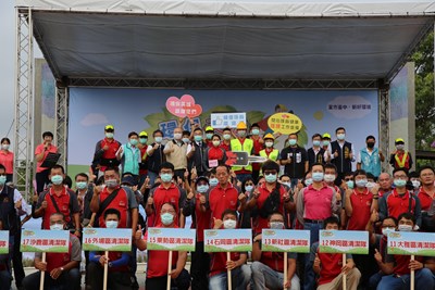 慶祝清潔隊員節  黃副市長表揚171位績優人員