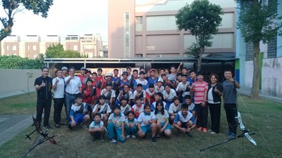 推動台中射箭運動 運動局長為射箭隊加油