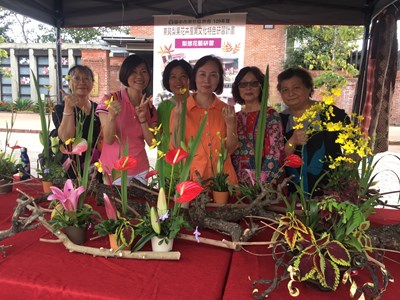 花藝研習班今辦成果展