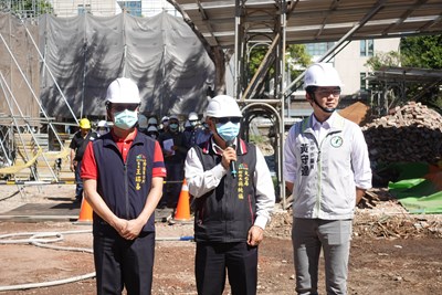 文化局施純福副局長進行防災演練總結