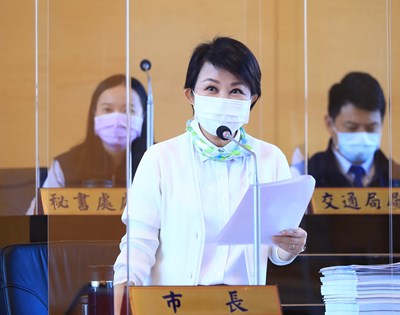 中市公車優惠綁卡  盧市長：首日人數破萬