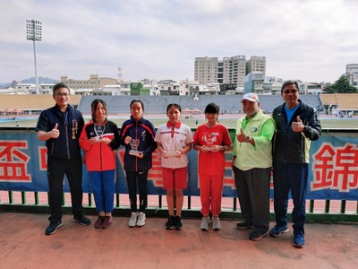 運動局長李昱叡今日出席豐原區體育場頒發團體總錦標獎，他肯定基層選手的優秀表現，期勉繼續努力，未來參加全國性賽事爭取更高榮譽。