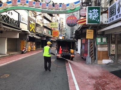 109年10月12日西屯區逢甲夜市消毒