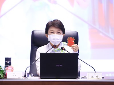 防疫優先！ 市長小紅包調整贈幼兒園孩童  盧市長祝平安健康