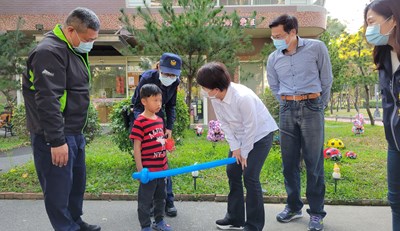 迷失男童巧遇盧市長　