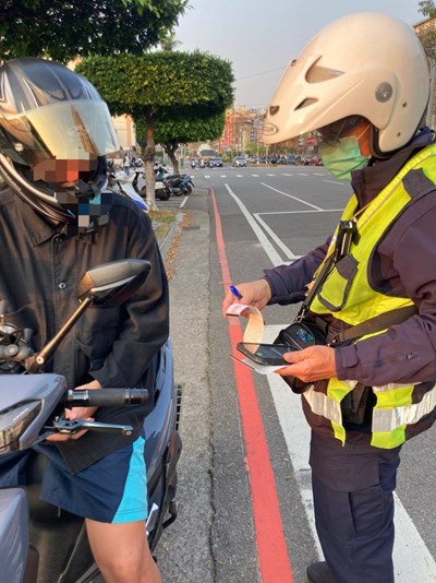 提升執法效率  中市警局推交通違規電子舉發單