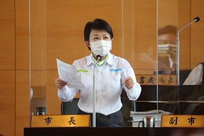 12年前老照片 盧市長於市議會上分享中捷推動歷程