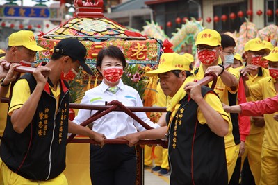 萬和宮老二媽西屯省親遶境起駕 盧市長祈求風調雨順