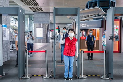 端午連假首日 盧市長視察高鐵台中站人潮