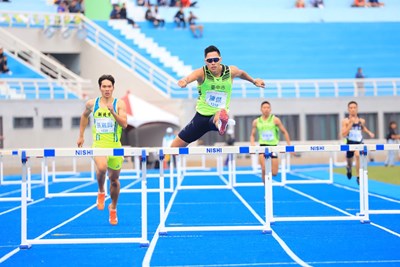 中市田徑跨欄王子陳傑1