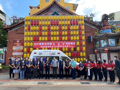 中市萬春宮慶開基媽祖來台300年   捐贈消防局救護車