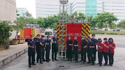 慶鴻機電工業捐贈美式消防梯 中市消防局感謝善行義舉