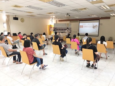 跟分離焦慮說再見 中市關懷動物講座讓毛小孩學會獨立