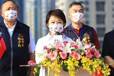 市長盧秀燕表示，今年面對新冠肺炎疫情，是辛苦、充滿挑戰的一年，感謝市民與市府同心協力抗疫