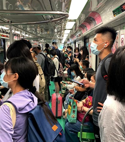 台中捷運綠線累積運量已突破200萬人次。