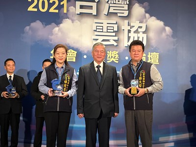 中市食安智慧治理展佳績！ 榮獲「2021雲端物聯網創新獎」傑出應用獎肯定