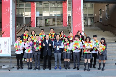 全國之冠！ 全國高中技藝競賽商業類  中市奪20座金手獎