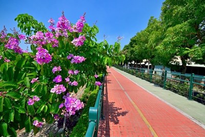 草湖溪自行車道